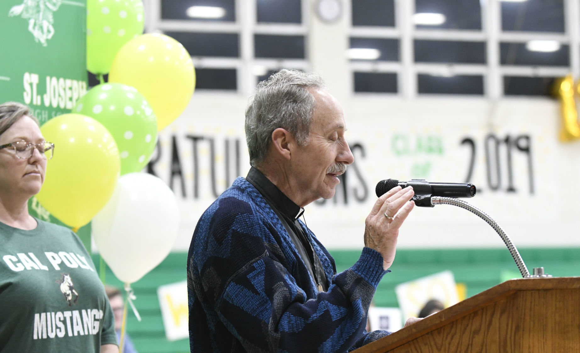 051619 St Joseph signing 09.jpg
